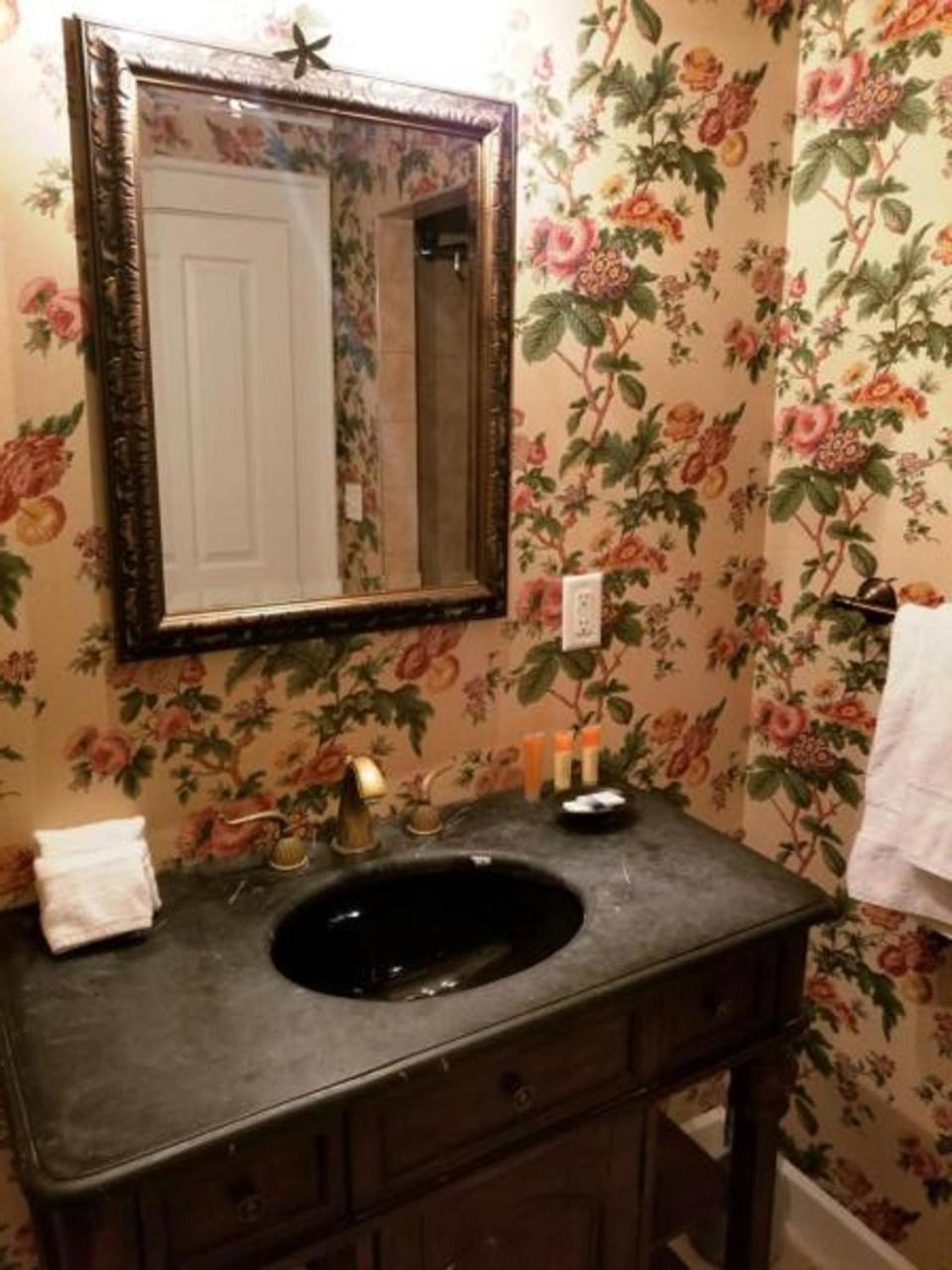 The Glendalia Boutique Hotel Glendale Екстериор снимка